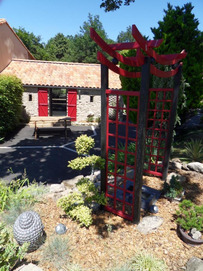 Au Petit Bignon Bed & Breakfast Les Epesses Exterior photo