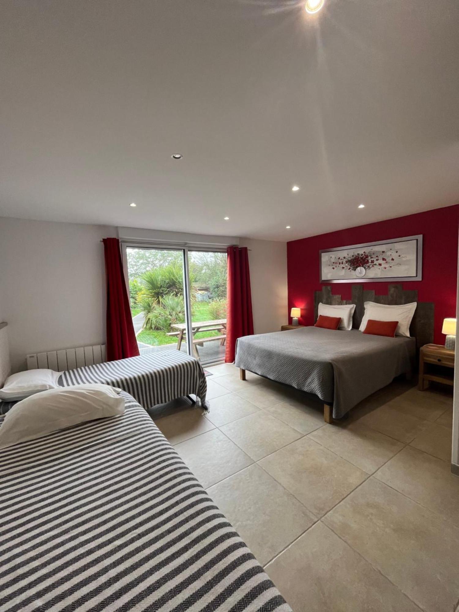 Au Petit Bignon Bed & Breakfast Les Epesses Exterior photo