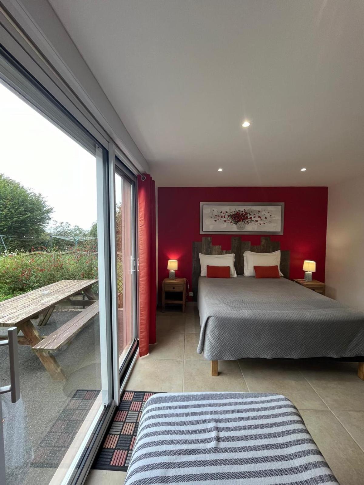 Au Petit Bignon Bed & Breakfast Les Epesses Exterior photo